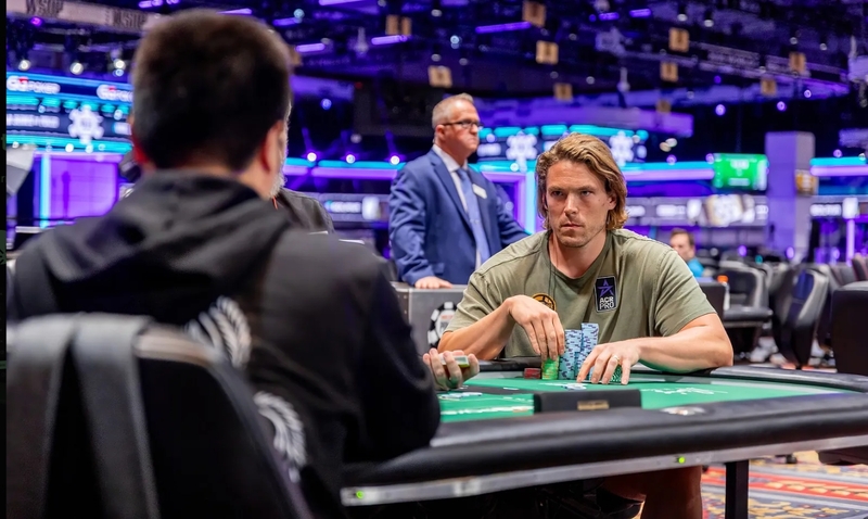Алекс Фоксен против  Иси Танга: хедз-ап Event #44: $10,000 Super Turbo Bounty WSOP 2026