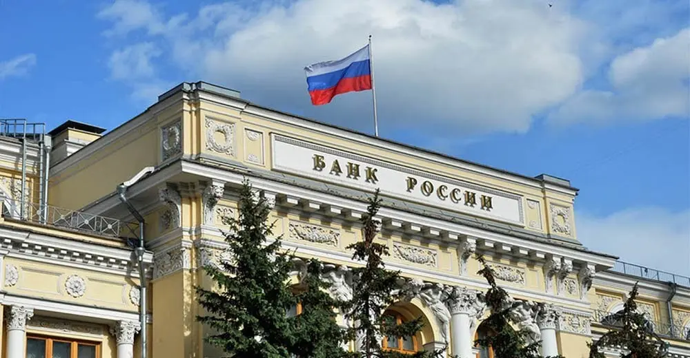 Банки России прекращают принимать переводы с зарубежных платежек