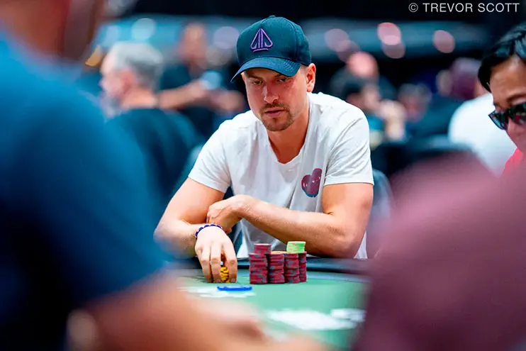 El sueco Viktor Blom se perfila como firme candidato al podio en este evento, que reserva US$282.455 para el campeón.